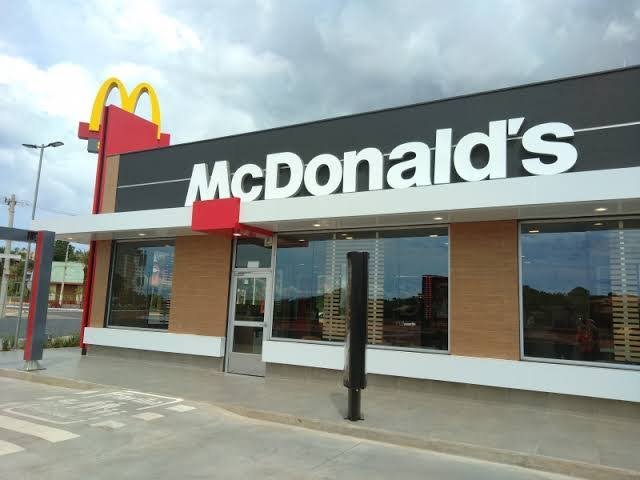 McDonald’s de Várzea Paulista oferece vagas de emprego com salários de ...