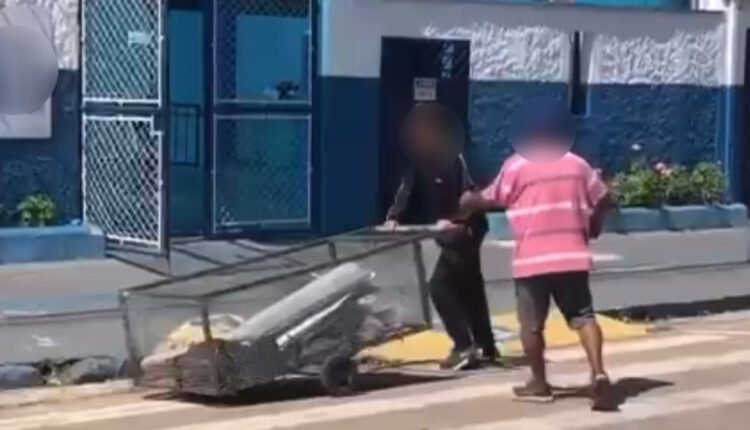 F94489BD-3BE3-44E0-85BA-A1A9B6B15759